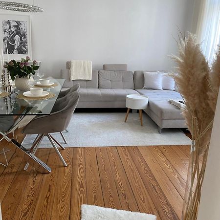 Altbau-Oase Der Eleganz: Stadtnaher Komfort Pur Wiesbaden Buitenkant foto