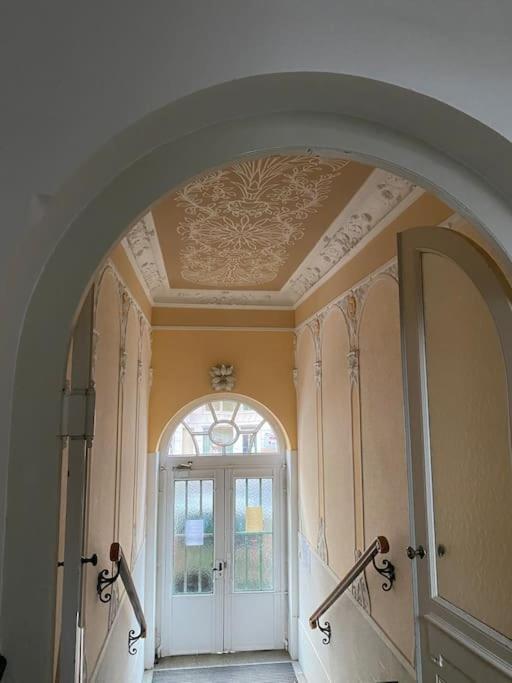 Altbau-Oase Der Eleganz: Stadtnaher Komfort Pur Wiesbaden Buitenkant foto